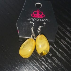 Paparazzi Yellow Chunky Swirled Earrings 💜